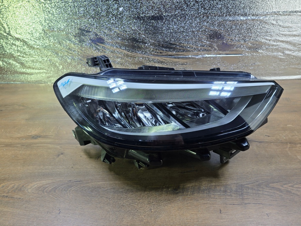 фото №1, Vw id3 id 3 id.3 лампа перед передняя правая led 10b941006a