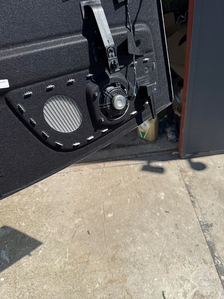 фото №10, Полиця задня багажника mercedes eqe v295 a2956902801