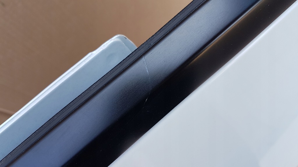 фото №8, Дверь задняя правое tesla y 18- молдинг