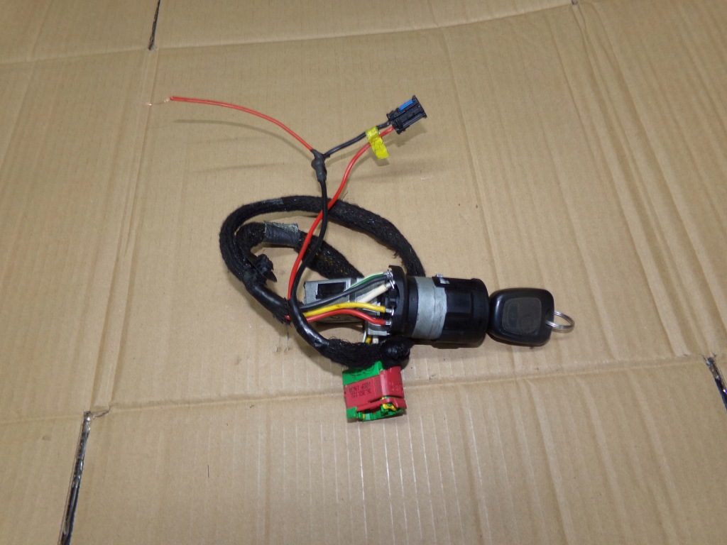 Купити Замок запалювання ключ peugeot 307