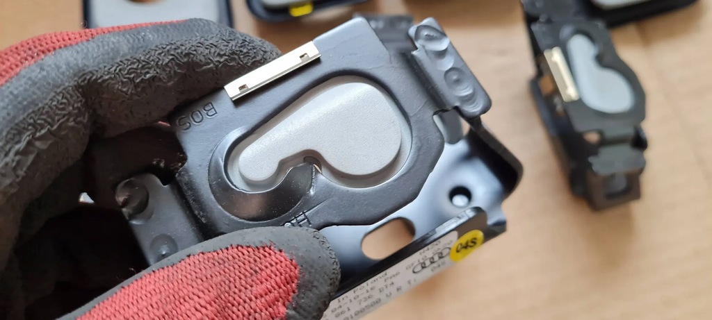 фото №8, A4 b9 8w кронштейн крепления кронштейн потолочный крюки kombi 4x