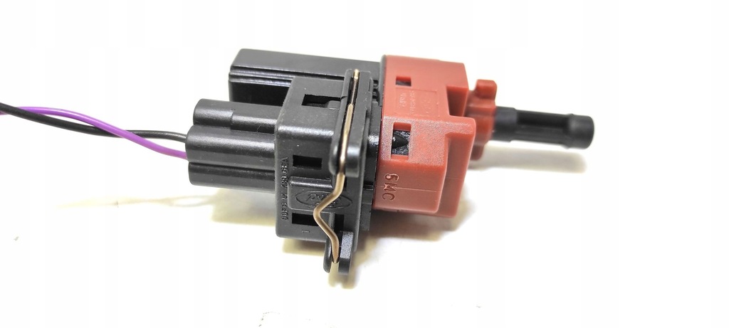 фото №2, Mazda rx8 2007 датчик педали тормоза / стоп-сигнал