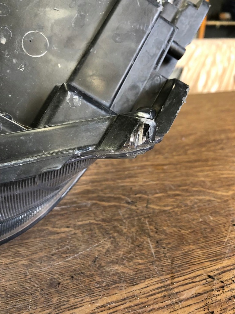 фото №10, Corolla e21 2018- лампа права перед 81110-02t51-00