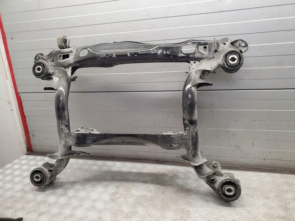 фото №11, Audi a4 s4 b9 8w 8w0505235ak с задний балка задние