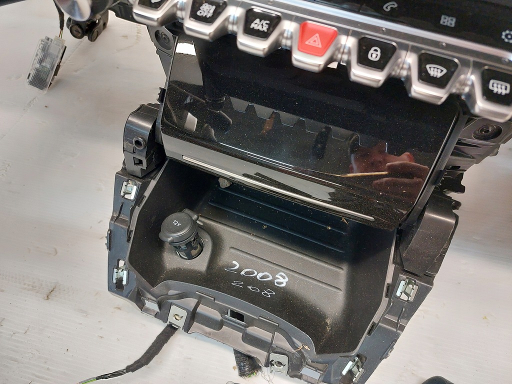 фото №7, Консоль приборная панель peugeot 208 ii 2008 ii демонтаж
