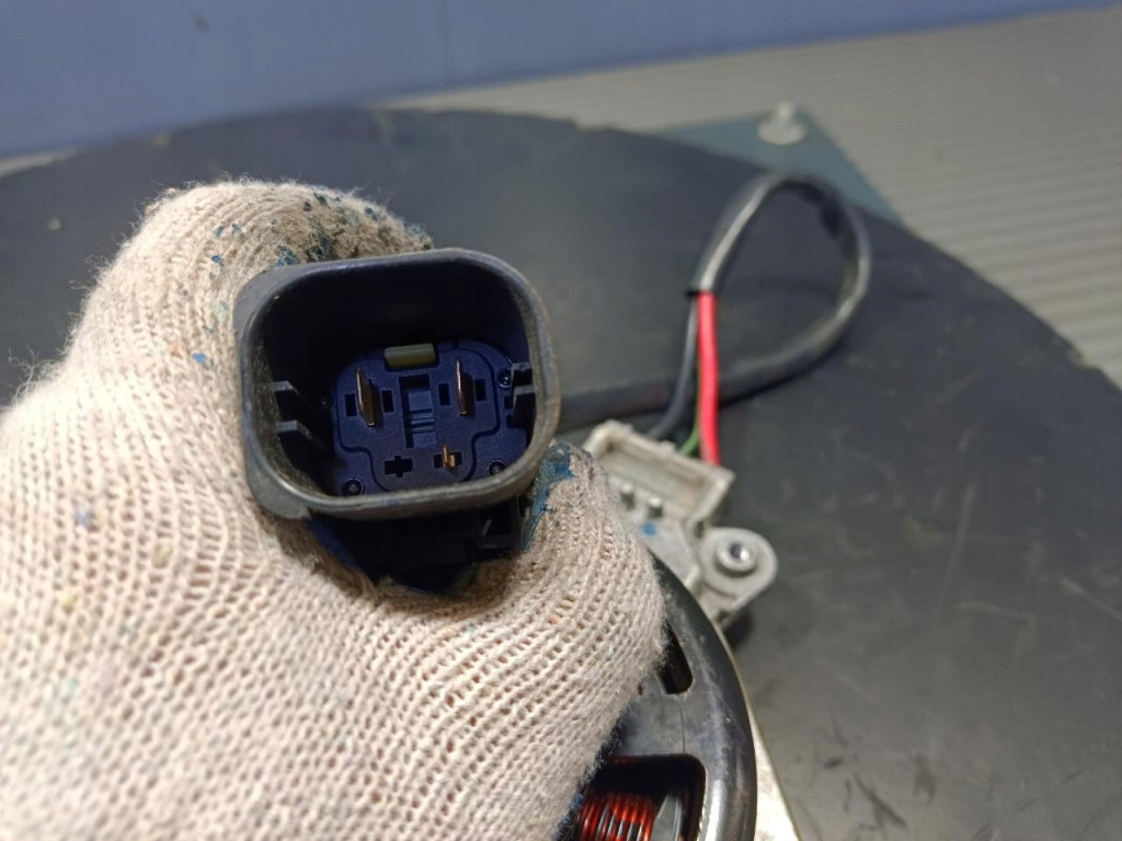 Bmw seria 5 f10 блок управления вентилятор радиатора 9300064 8641951 в Украине