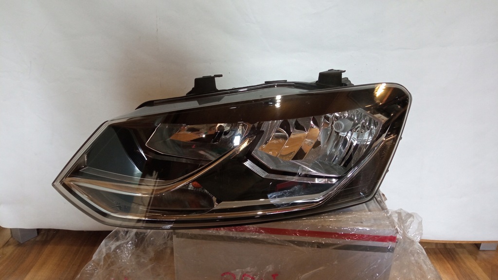 фото №1, Лампа перед vw polo 6c1