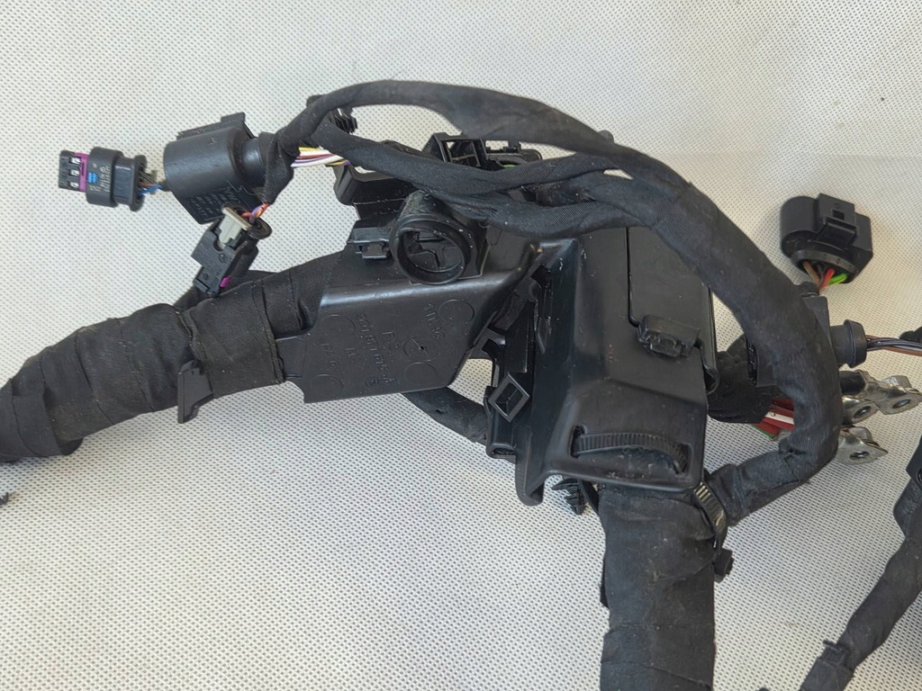 фото №12, Skoda fabia iv коробка запобіжників джгут