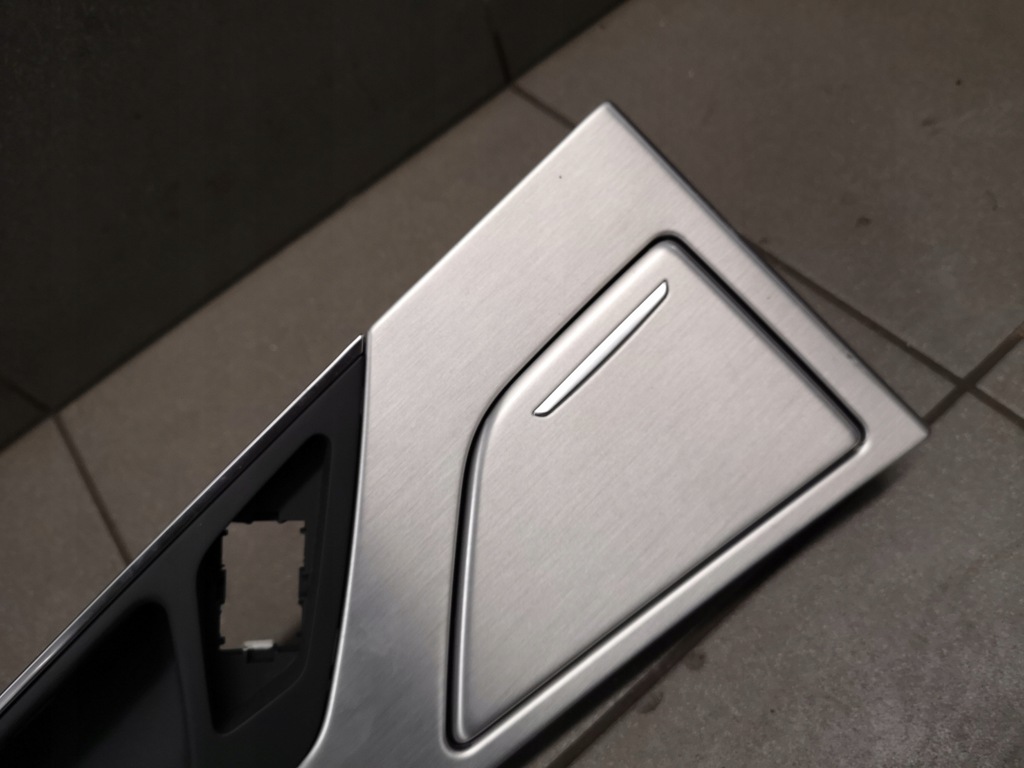 фото №6, Молдинг dekor дверь левый задняя audi a8 d4 4h0867469