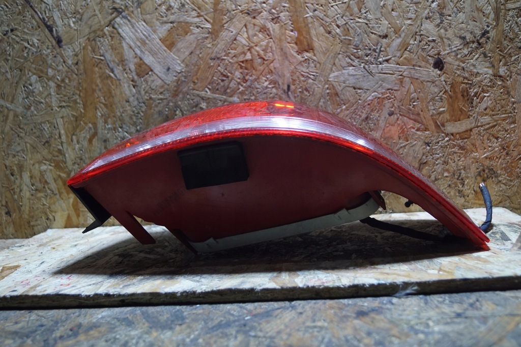 фото №10, Лампа правый задняя audi a3 8p 3d