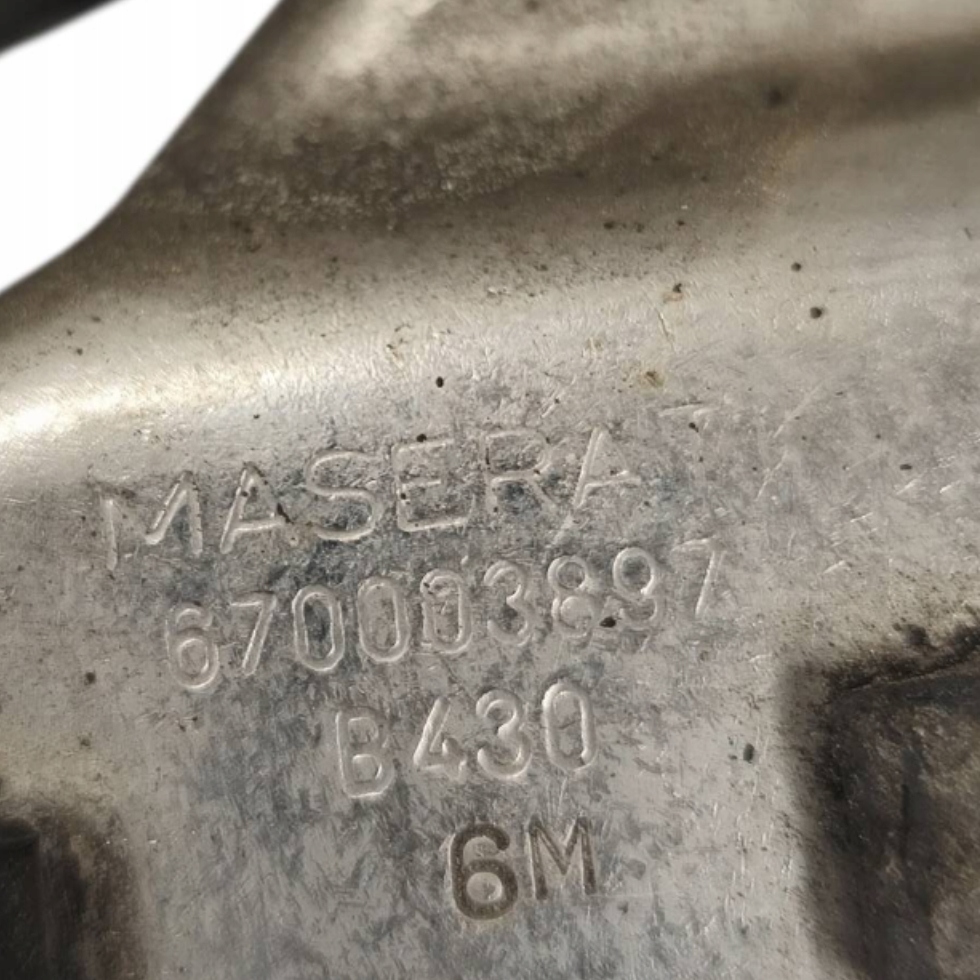 фото №9, Maserati ghibli 2017 все кронштейн / кронштейн коробки передач