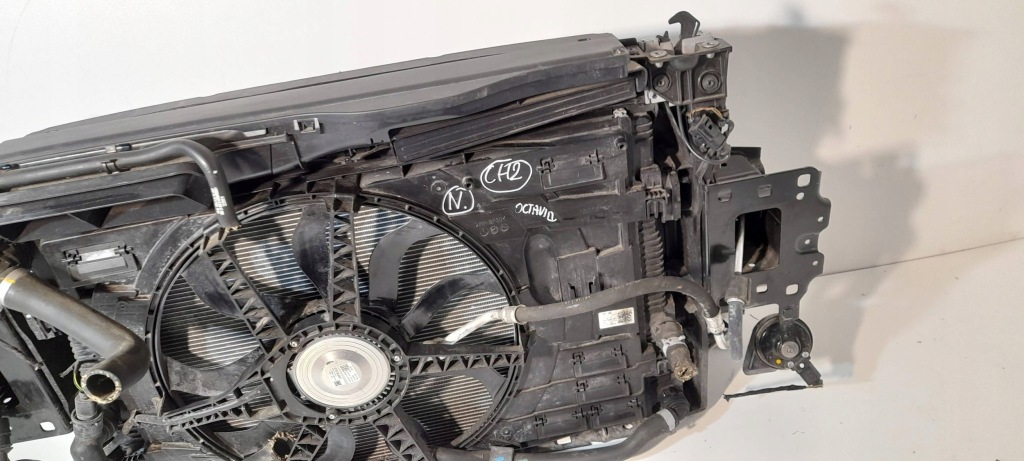 Skoda octavia iv 1,5 tsi ремень передний радиатор вентилятор 5e3807093 ch2 Доставка