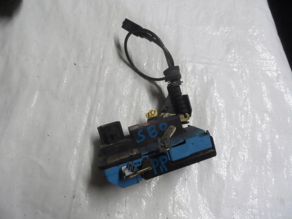 фото №1, Замок дверь перед передний правый volvo s80 8 pinów