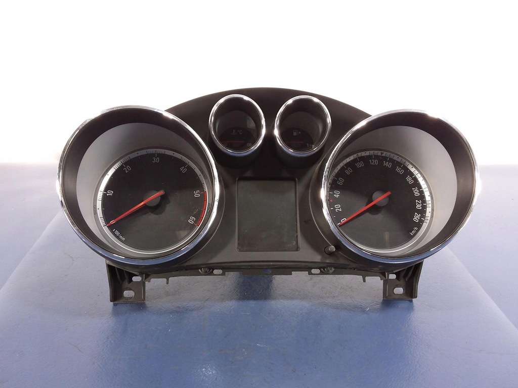 фото №1, Insignia a 2.0 cdti счетчик приборы eu 12844138