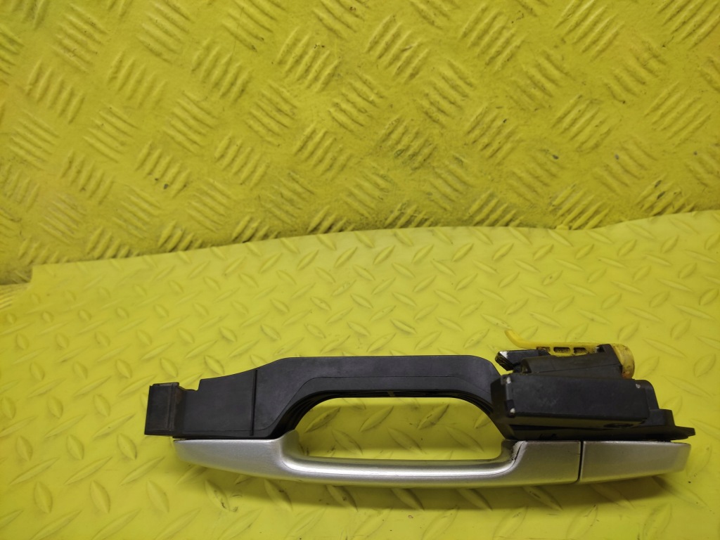 фото №3, Toyota avensis t25 ручка дверь левый задняя