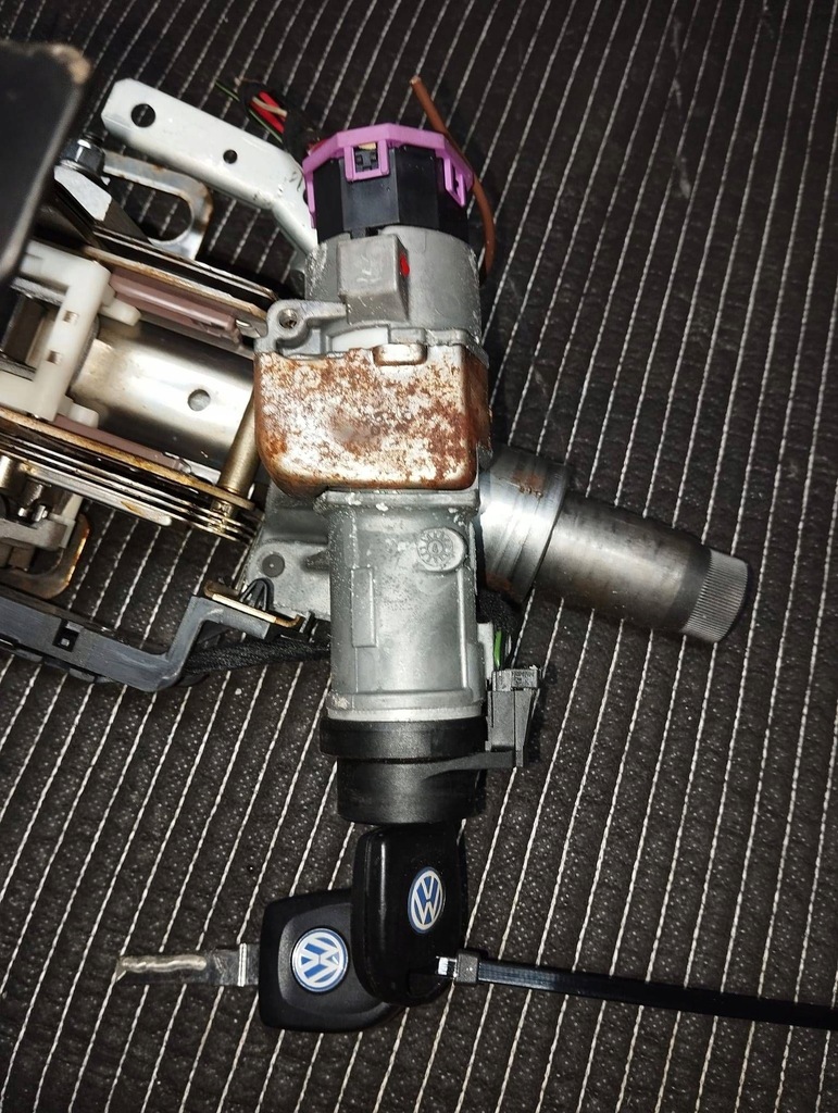 фото №9, Набор стартовый vw polo iv 9n lift 1.2 03d906033f