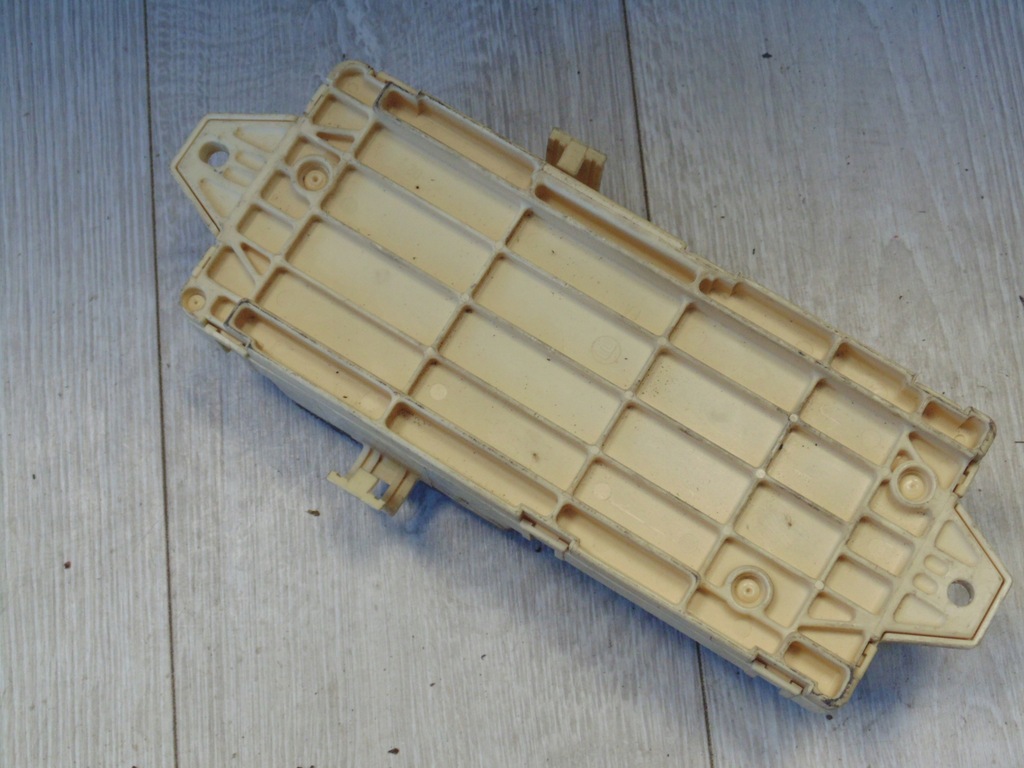 фото №3, Коробка запобіжників subaru legacy