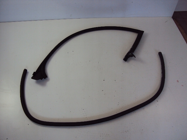 фото №1, Прокладка дверь левых audi rs5 coupe 8t v8 10r