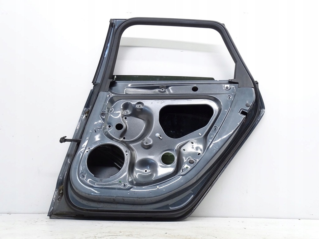 фото №13, Двері праве правий задня задні audi a3 8v sb 5d 5-двері lx7r