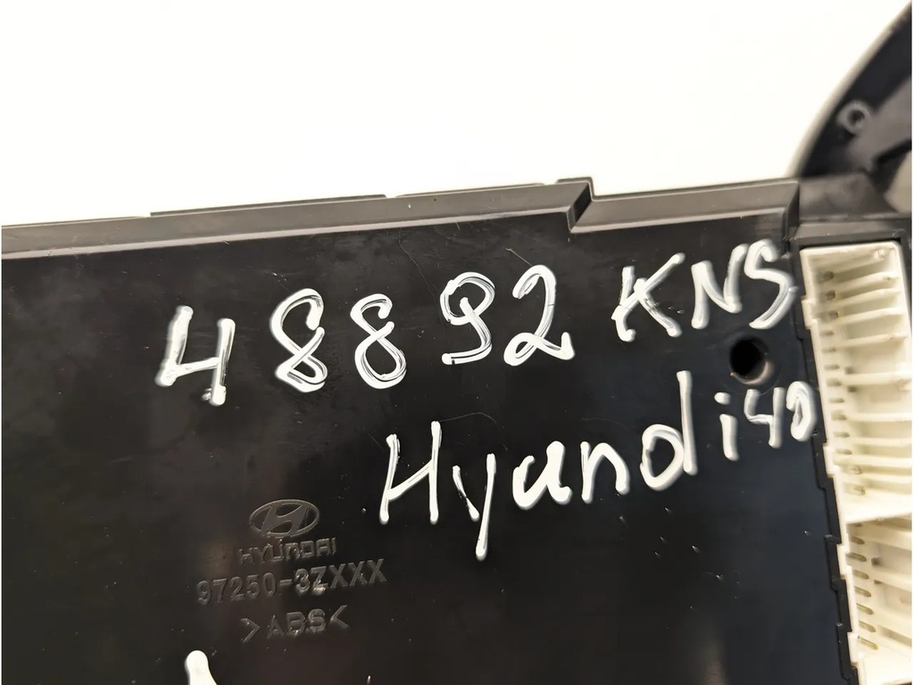 фото №7, Hyundai i40 панель кондиционера 1.7 crdi дизель 85kw 116 hp 97250-3zrc0