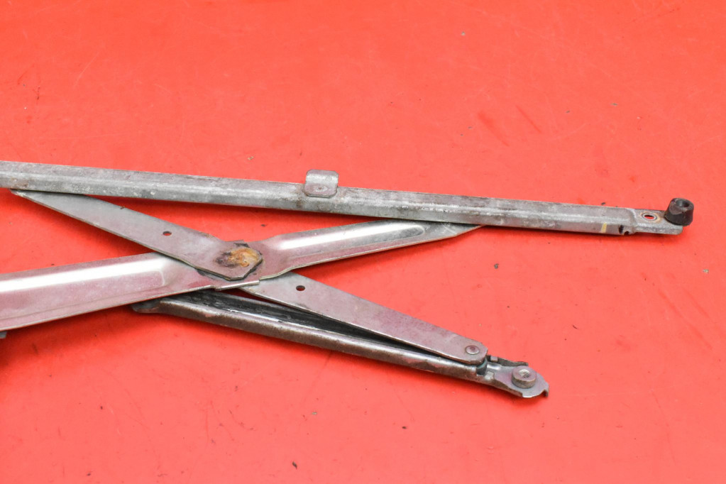 фото №8, Подъемник стекло левый перед eu 83460-63j00 suzuki swift 4 iv mk6 3d 04-10