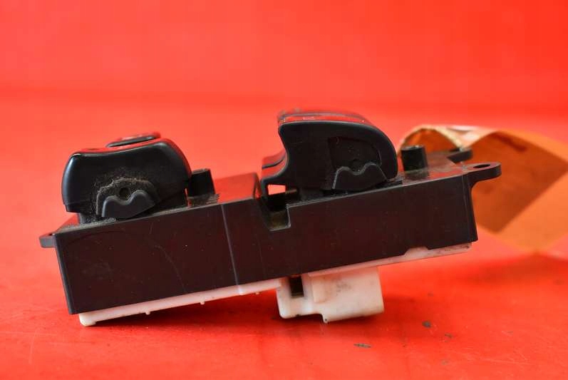 фото №5, Панель керування вікон eu toyota yaris 1 i 04r