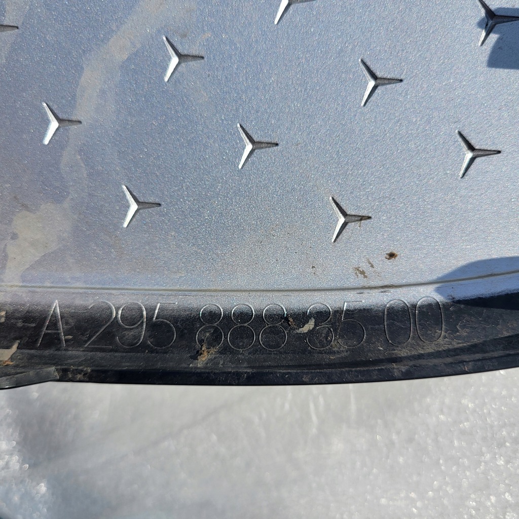 фото №13, Решётка радиатора mercedes v295 eqe a2958883500