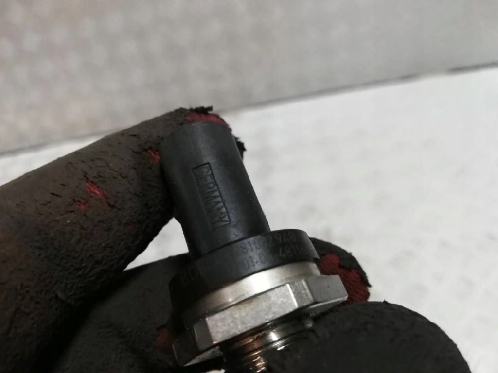 Countryman r60 датчик тиску пального 0281002948 Доставка