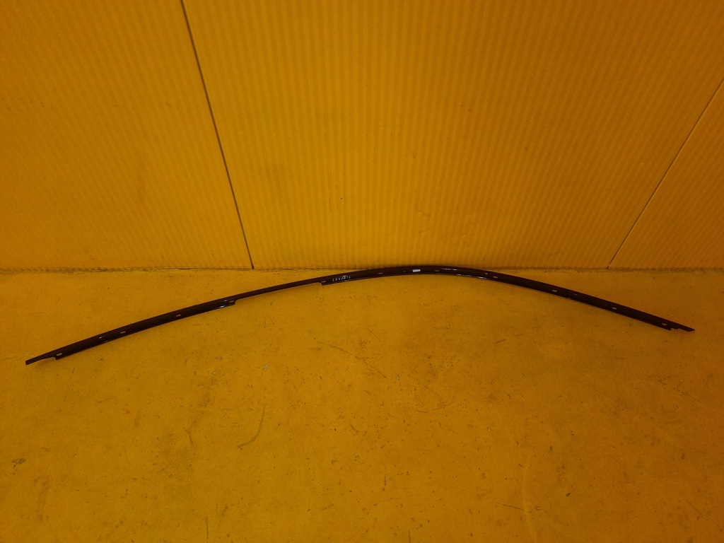 фото №1, Maserati levante молдинг кровельная правая