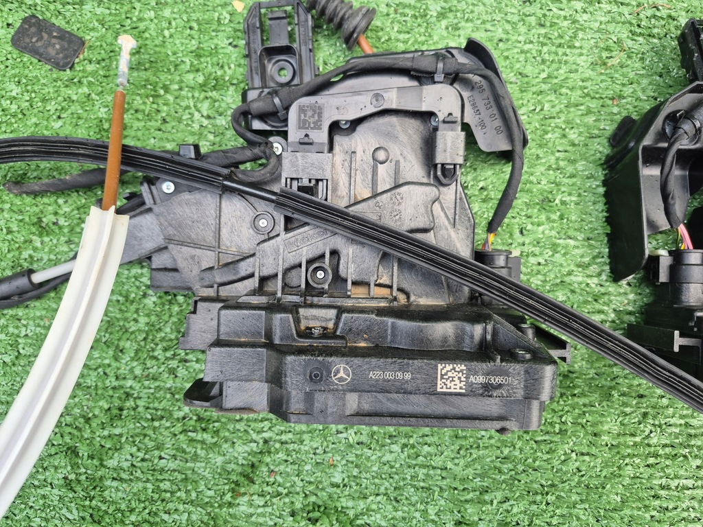 фото №7, Замок дверь левый правый перед задняя mercedes eqe 295 294 a295 a294