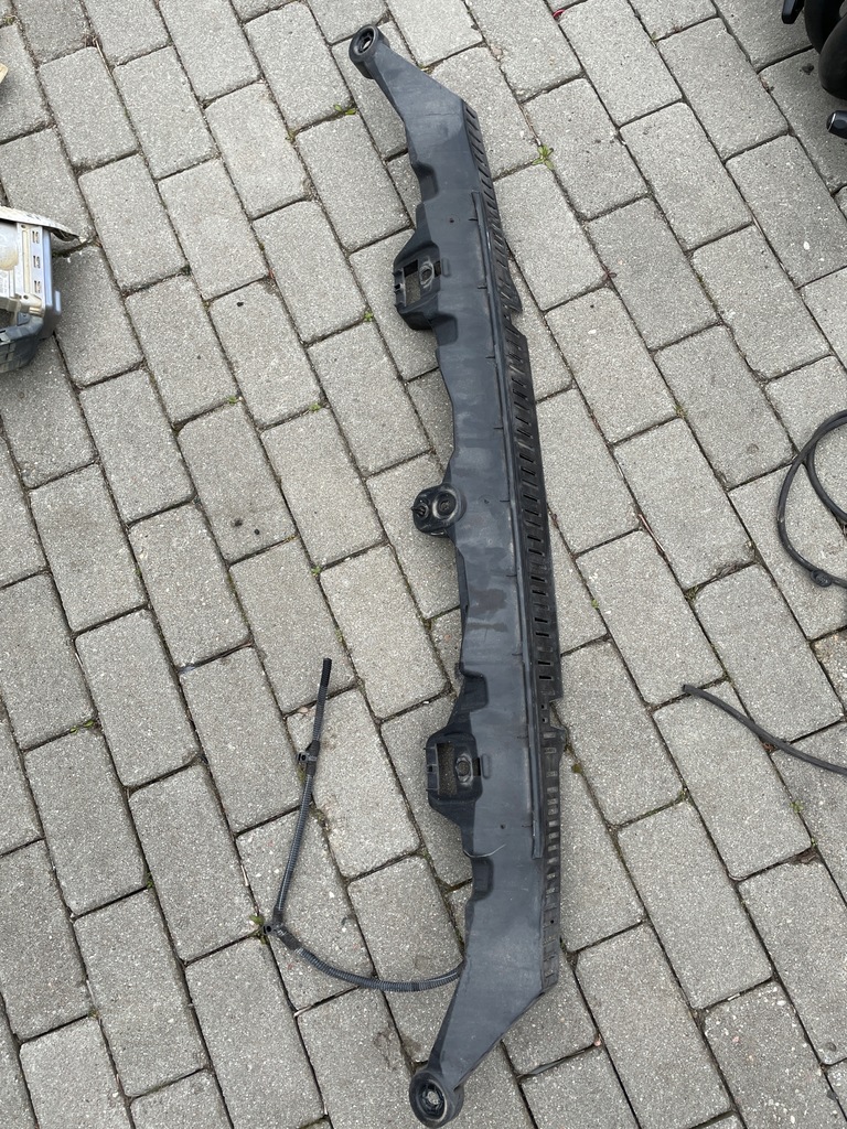 фото №1, Напрямна бампера задня ds5