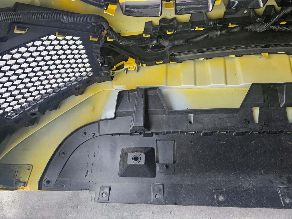 фото №6, Maserati grecale trofeo бампер перед kompletny