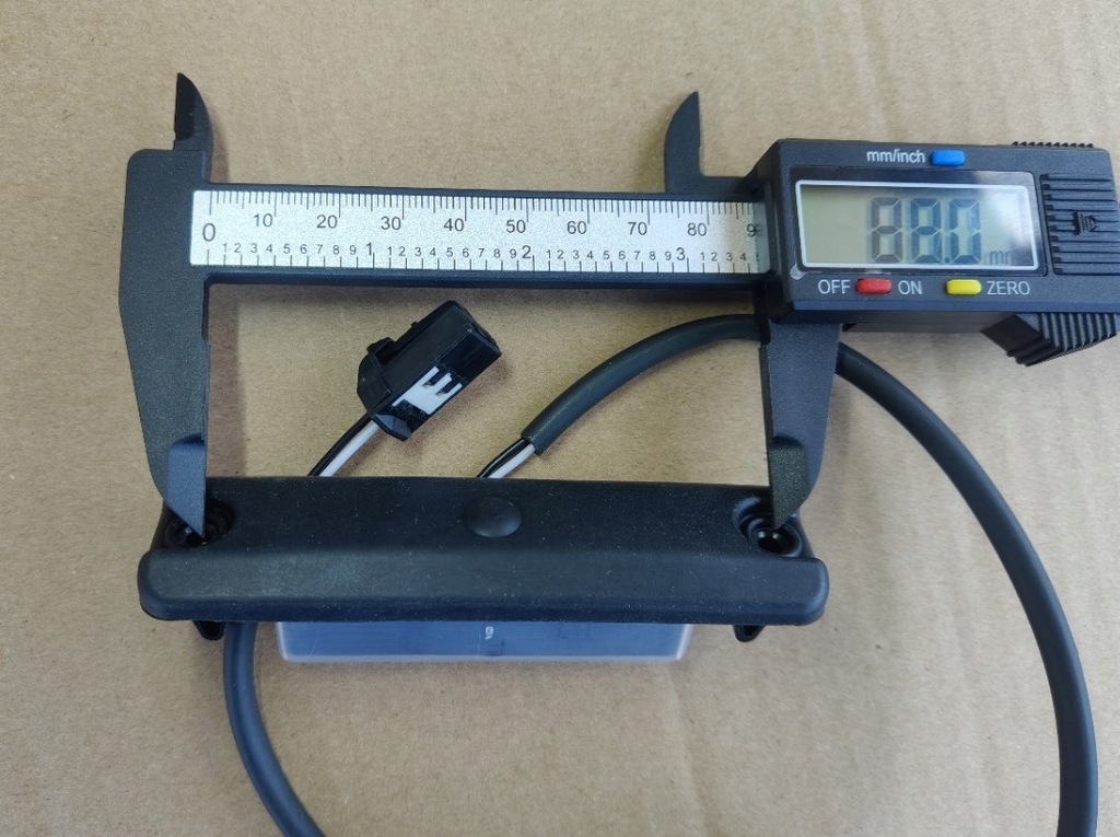 фото №10, Кнопка перемикач мікровимикач ручка багажника do kia ceed kombi carens