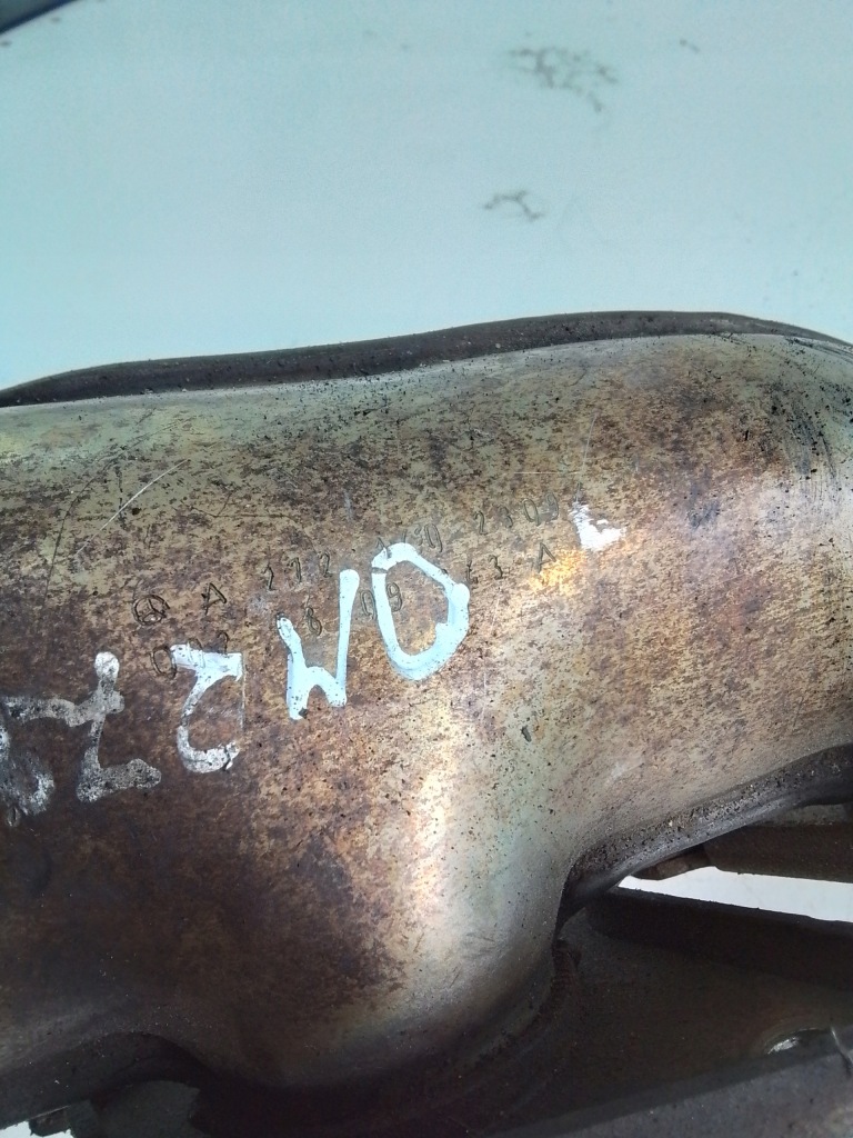 L969 коллектор выпускной mercedes-benz om272 kpl. a2721402209 Оригинал