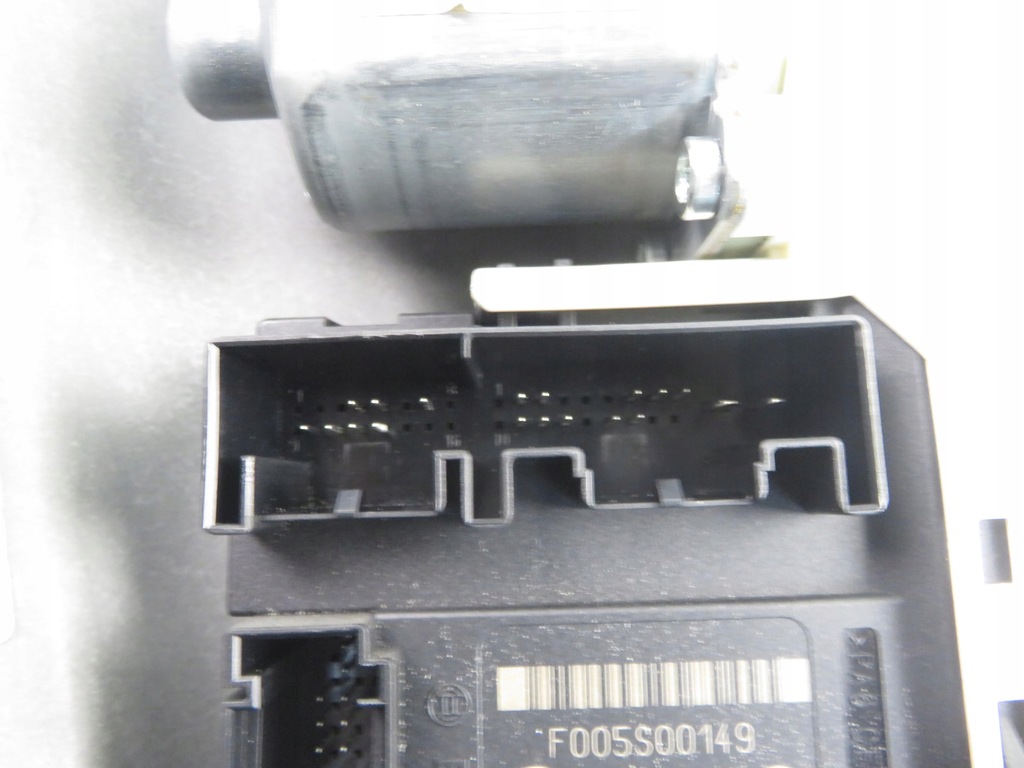 фото №7, Подъемник стекло левый передний vw golf plus 5m1, 521 1k0959793c 5m1837401