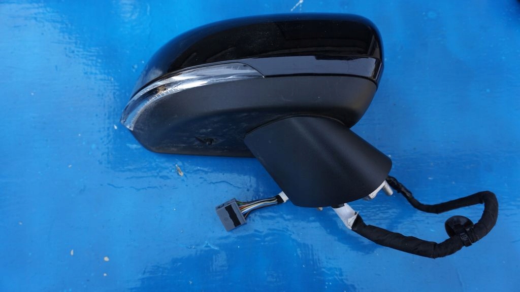 фото №1, Volvo s90 v90 - зеркало наружное правое 15 pin