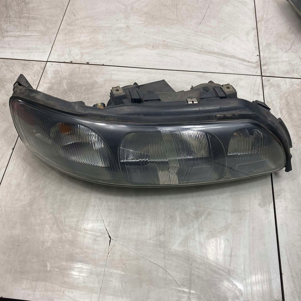 фото №1, Лампа фара правый перед europa przed lift s60 i