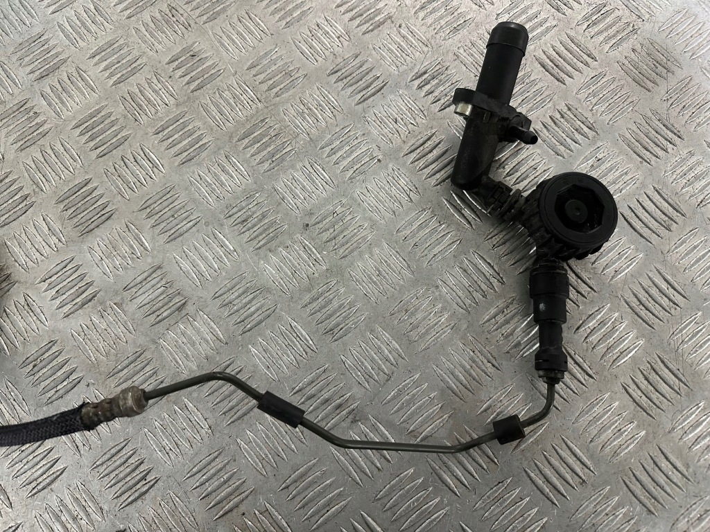 Lancia delta iii 1.6 jtd шланг трубка цилиндр сцепления fm277001 Недорого