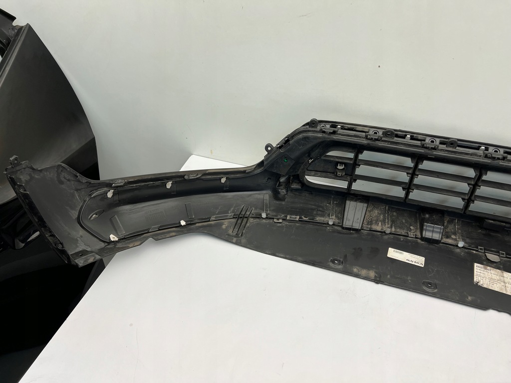 фото №8, Volvo xc40 накладка спойлер бампера inscription