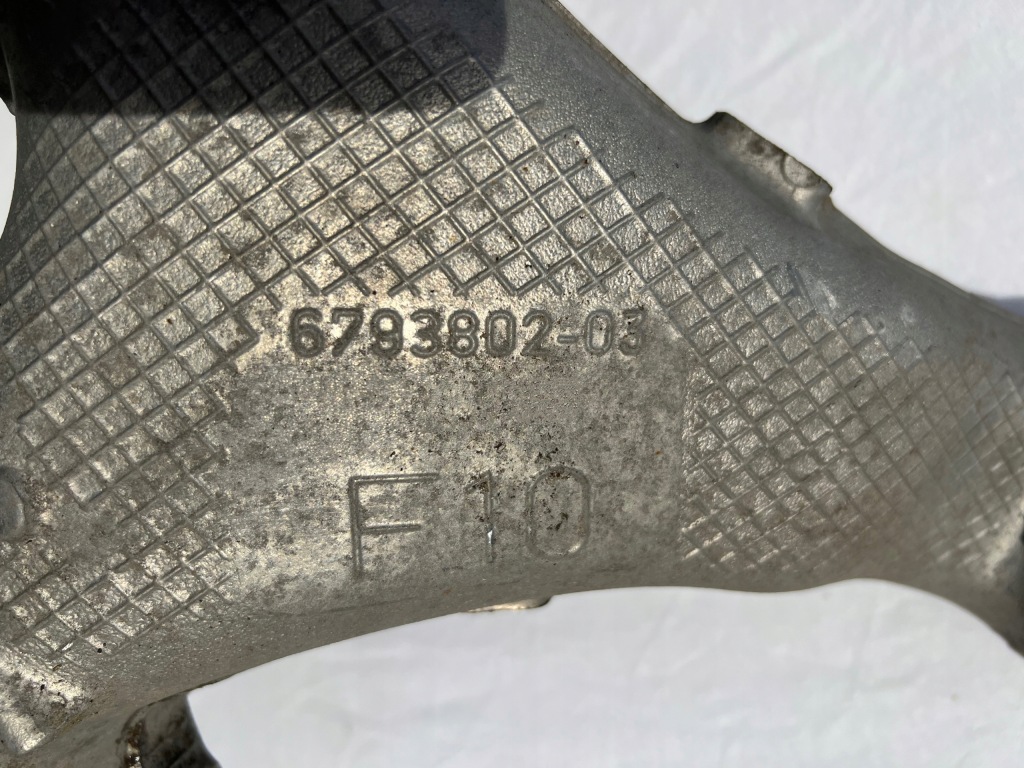 Купити Bmw f06 f07 f10 f11 підрамник підрамник підвіска задній