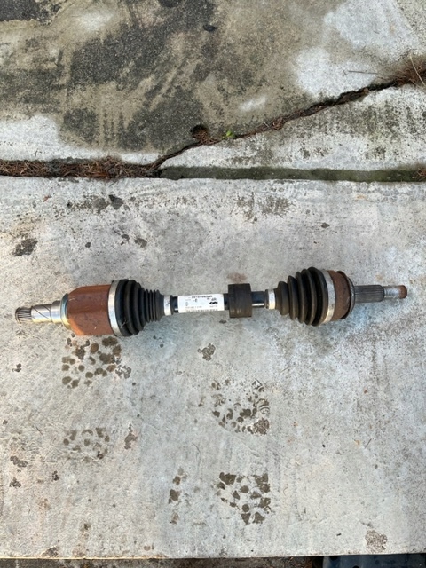 фото №1, Приводной вал левая renault kadjar 1,3 tce 391015656r