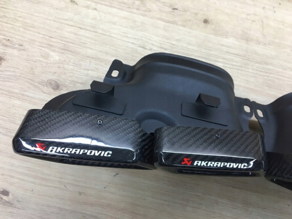 Купити Наконечник połysku впуск 165 mm вихід 260mm до mercedes cla cls glc gle gls