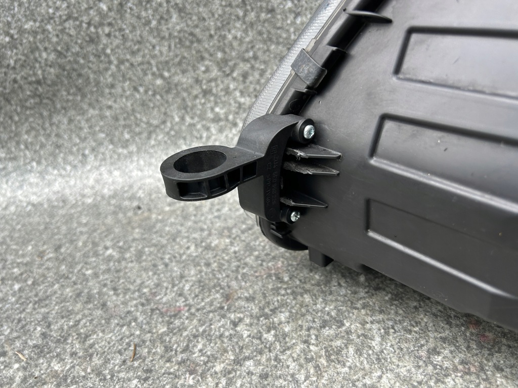 фото №7, Лампа правая передняя skoda octavia iii h7 5e1941018