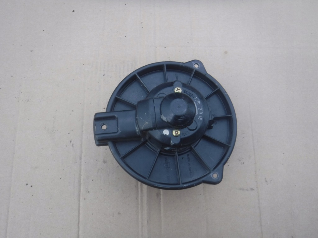 Купить Вентилятор отопителя mazda mpv 194000-1270