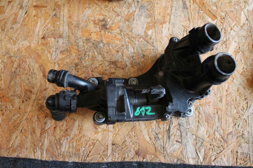 фото №1, 612. корпус термостата 05l121111q