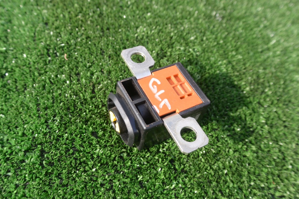 фото №1, Предохранитель пиротехнический mercedes gl x164 ml w164