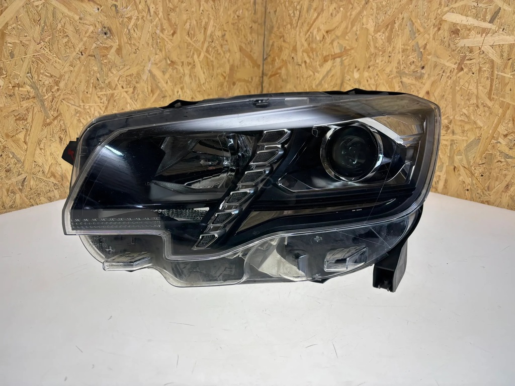 фото №1, Peugeot rifter 2021 лампи передні