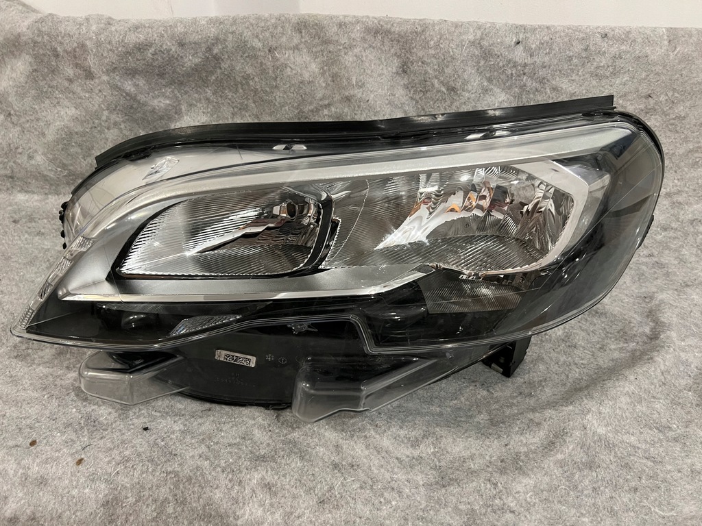 фото №1, Peugeot expert 17- левая лампа передняя