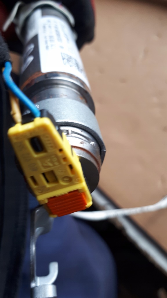 фото №9, A4 b8 s4 шторка безопасности правая правый перед air bag 8k0880742d