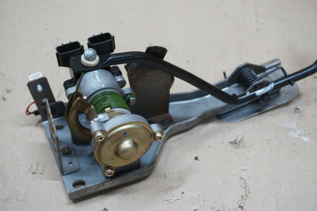 фото №8, Nissan patrol педаль газа потенциометр gr y61 2,8 tdi